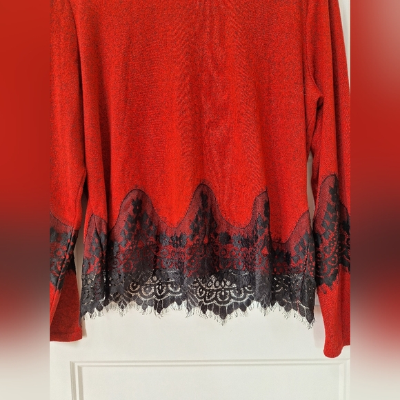 LS lace trim top - Picture 3 of 12